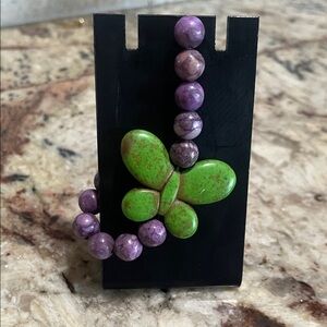 Stone Green Butterfly stretch braclet with Purple Beads